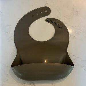 Mushie Silver Sage Silicone Baby Bib